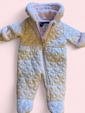 Rothschild Snowsuit, Size 6-9 months